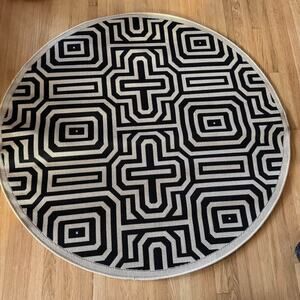 Safavieh Courtyard Holly Geometric Indoor/Outdoor Area Rug in a sand  black 5’3”